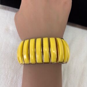 Vintage Sunny Yellow Wide Expandable Cuff Bracelet with Glossy Lucite Segments